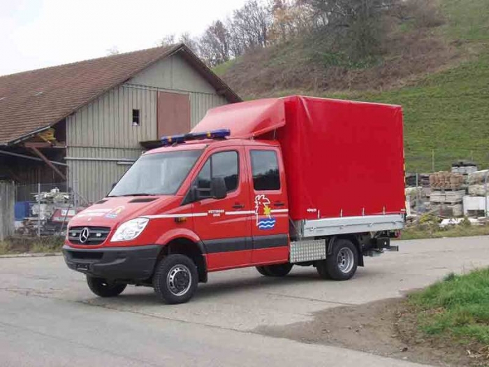 Materialtransportfahrzeug 1